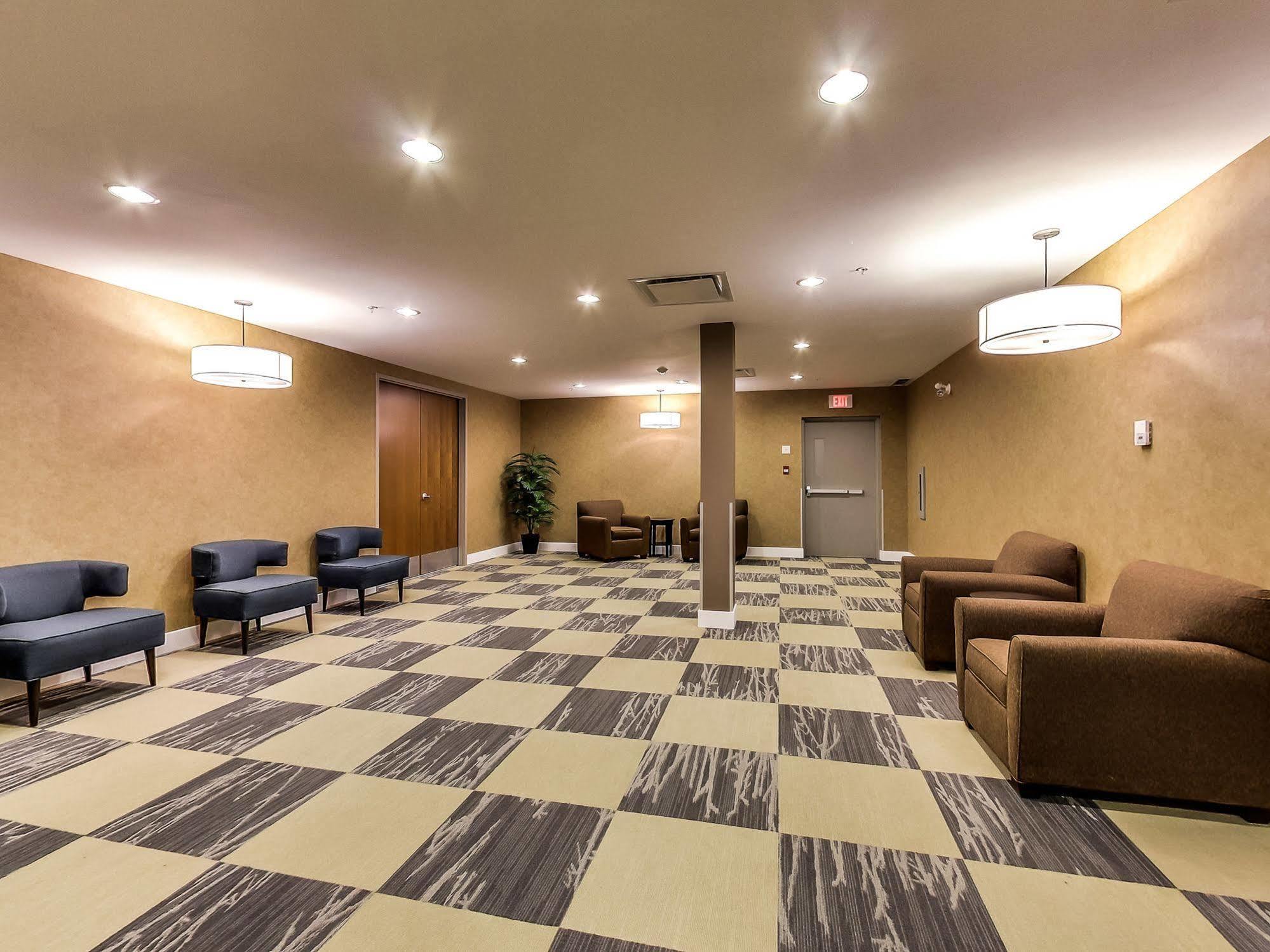 Radisson Edmonton Airport Leduc